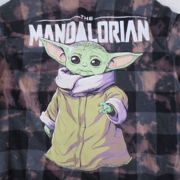 Star Wars Mandalorian Shirt Womens‎ S Black Gray Tie Dye Flannel Grogu Baby Yoda - Picture 2 of 9
